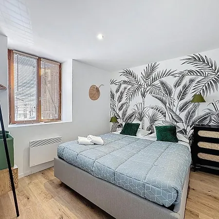 Sejour En Groupe Immeuble 10 Pers, Aulnat