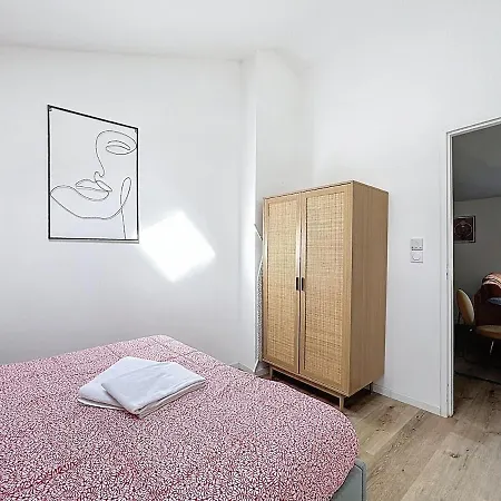Sejour En Groupe Immeuble 10 Pers, Apartament
