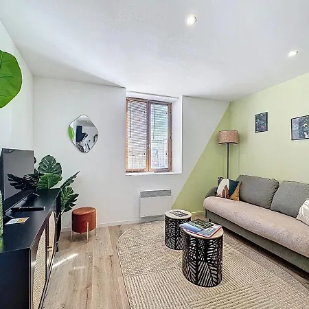 Sejour En Groupe Immeuble 10 Pers,
