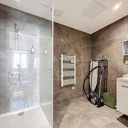 Sejour En Groupe Immeuble 10 Pers, *